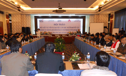 Trang thong tin dien tu Quang Binh - Hội thảo thúc đẩy vay vốn và tạo việc làm cho người khuyết tật 