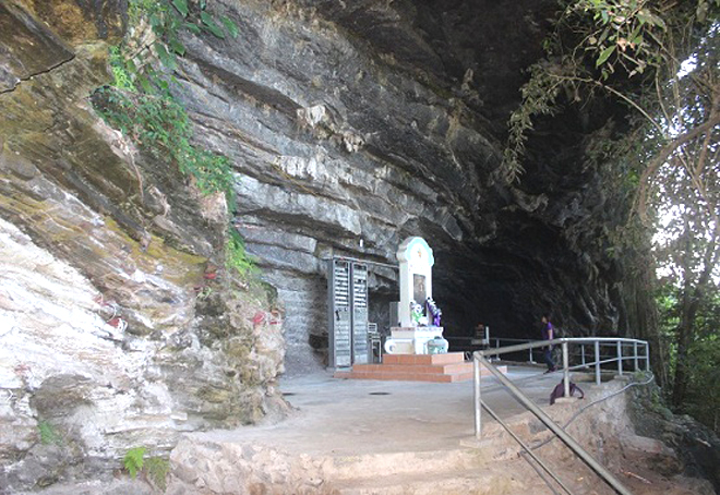 Len Ha cave