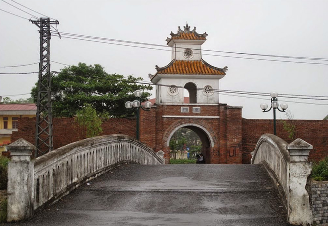 Dong Hoi Rampart